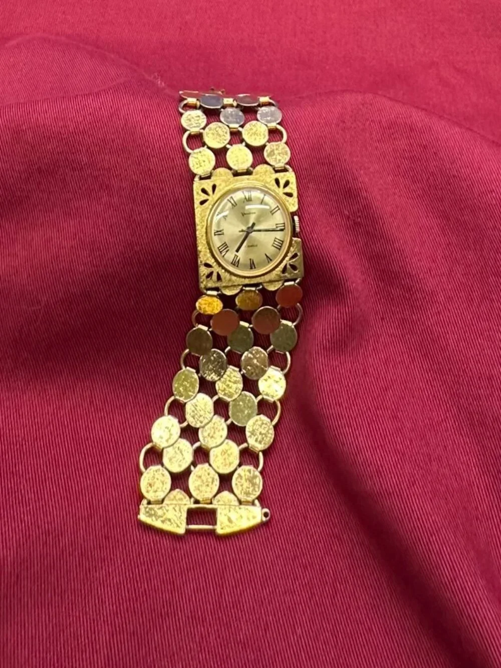VTG Vendome Analog Watch 7-Jewel Wind-Up